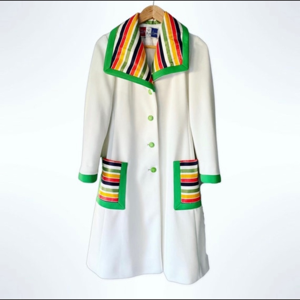 Vintage 1960s Lilli Ann Knits Mod Retro Trench Coat Jacket sz SMALL.